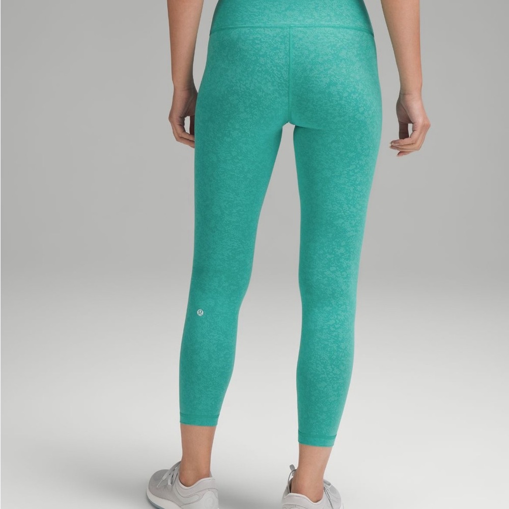 Lululemon tights - Picture 3 of 3